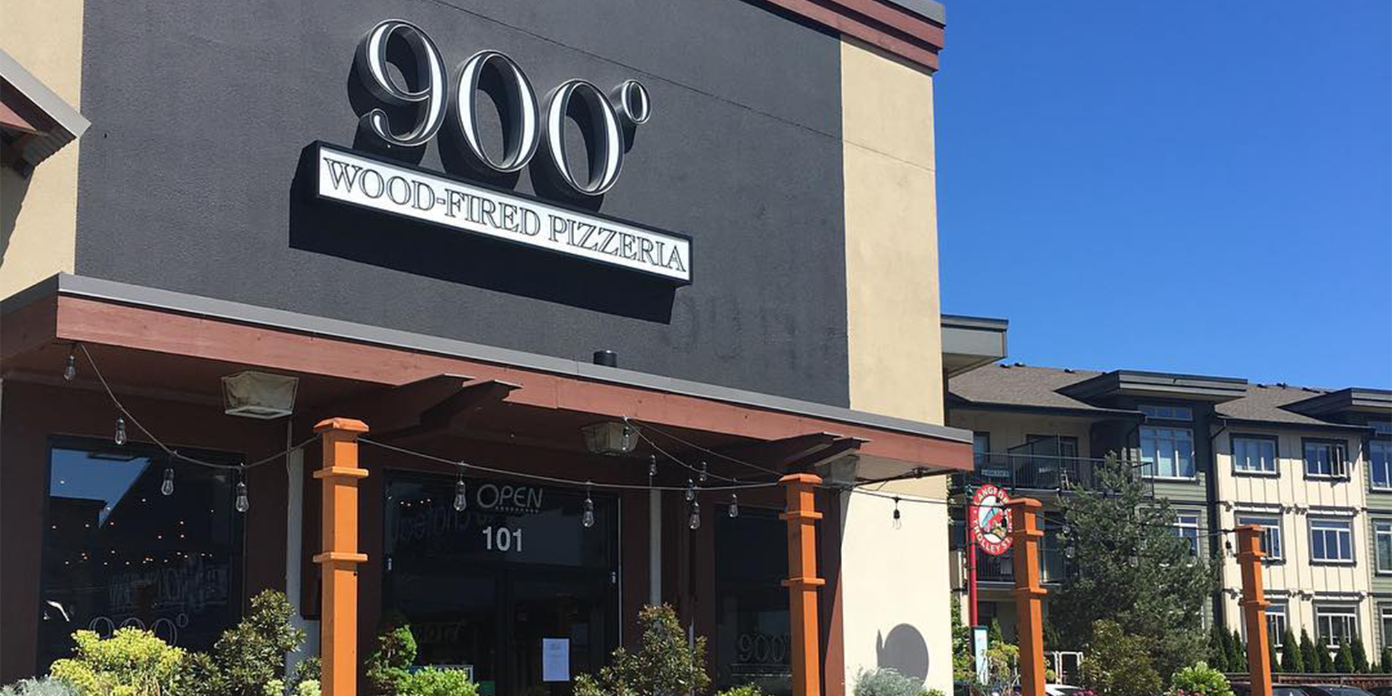 900 degree pizza